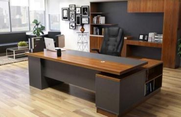 選擇總裁辦公桌班臺時要重視