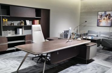 標(biāo)準(zhǔn)的辦公大班臺(tái)尺寸是多少？