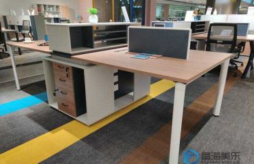 辦公桌椅定制要怎么進行合理搭配?