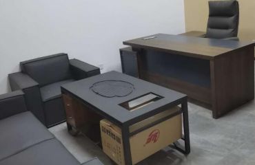 選擇木質辦公桌應注意的事項！