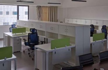 辦公室隔斷桌的分類有哪些？